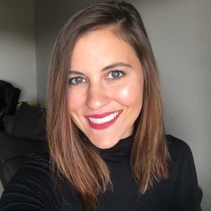 Meet your Posher, Ariella